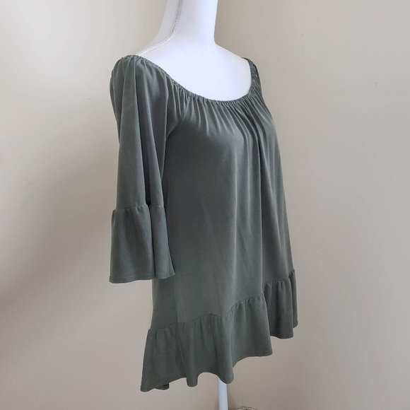 Green Envelope Off The Shoulder Ruffle Top Small - Picture 3 of 7